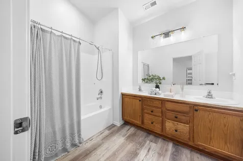 61047 Honkers Lane Bend OR 97702