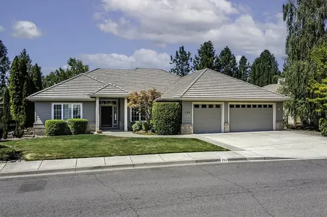 250 Briarwood Lane Medford OR 97504