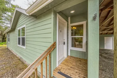 326 SE 118th Street South Beach OR 97366