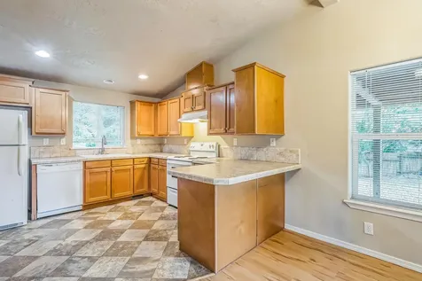 326 SE 118th Street South Beach OR 97366