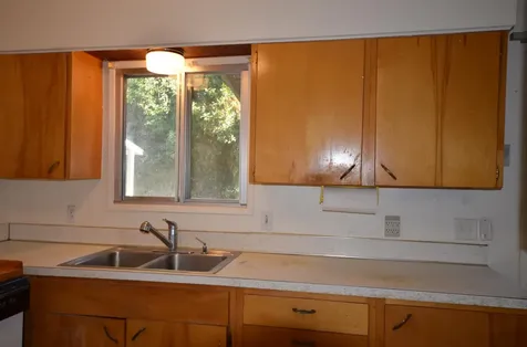 1112 NW Bellevue Place Grants Pass OR 97526