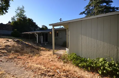 1112 NW Bellevue Place Grants Pass OR 97526