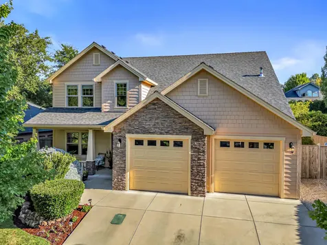 3909 Crystal Springs Drive Medford OR 97504