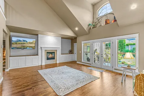 3909 Crystal Springs Drive Medford OR 97504
