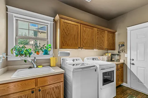 3909 Crystal Springs Drive Medford OR 97504