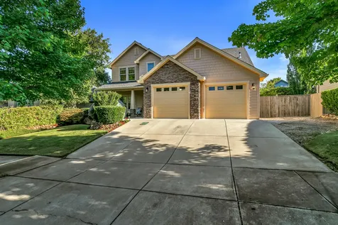 3909 Crystal Springs Drive Medford OR 97504