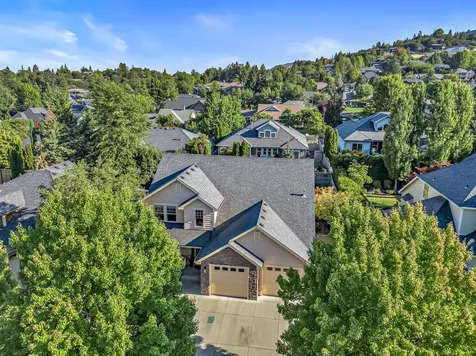 3909 Crystal Springs Drive Medford OR 97504