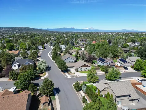 63277 Stonewood Drive Bend OR 97701