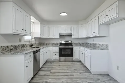 1956 N Eldorado Avenue Klamath Falls OR 97601