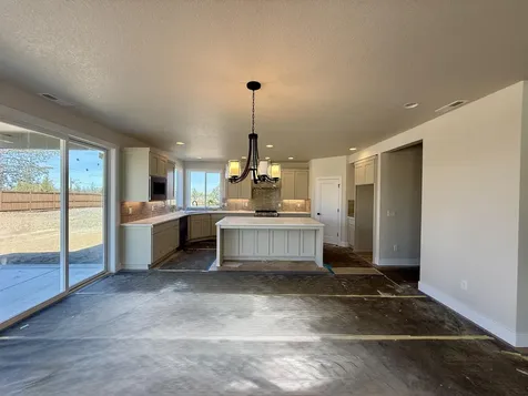 4317 SW Reindeer Avenue Redmond OR 97756