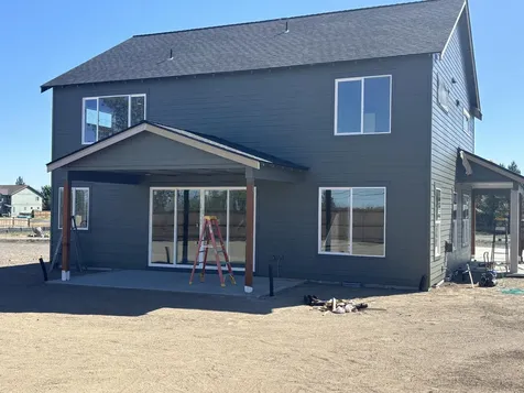 4317 SW Reindeer Avenue Redmond OR 97756
