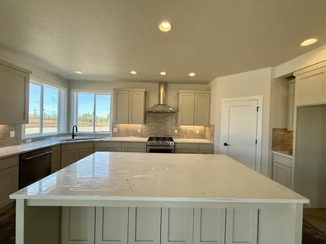 4317 SW Reindeer Avenue Redmond OR 97756