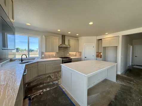 4317 SW Reindeer Avenue Redmond OR 97756