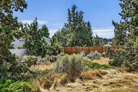 3716 SW 32nd Street Redmond OR 97756