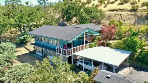 4360 N Foothill Road Medford OR 97504