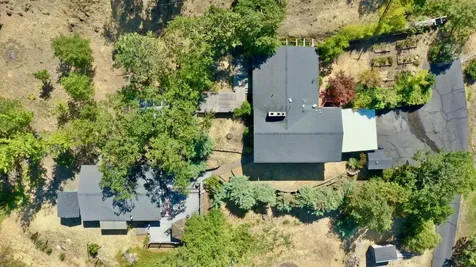 4360 N Foothill Road Medford OR 97504