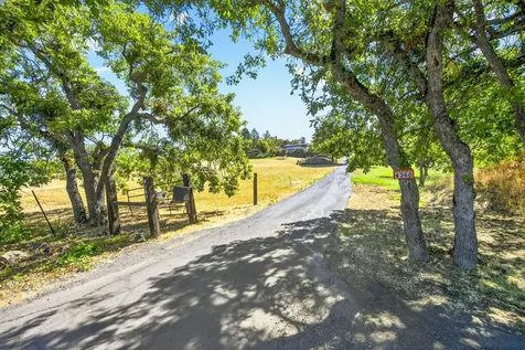 4360 N Foothill Road Medford OR 97504