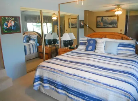 70 Beekman Square Jacksonville OR 97530