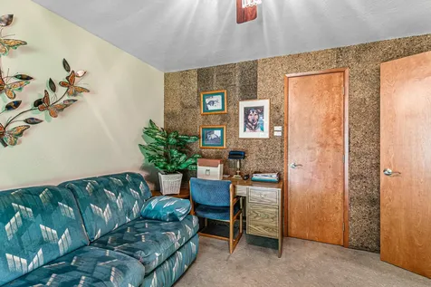 70 Beekman Square Jacksonville OR 97530