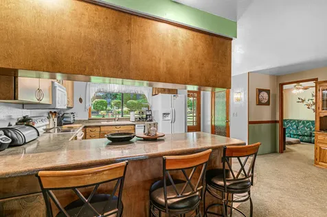 70 Beekman Square Jacksonville OR 97530