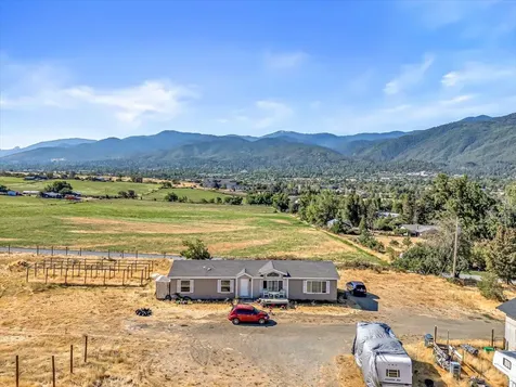 1330 N Mountain Avenue Ashland OR 97520