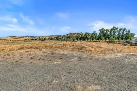 1330 N Mountain Avenue Ashland OR 97520