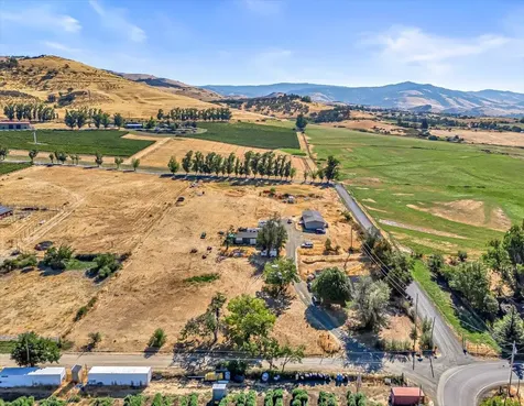 1330 N Mountain Avenue Ashland OR 97520