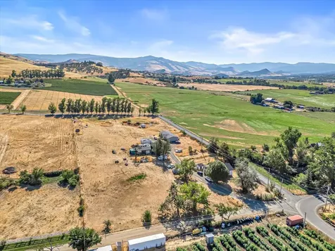 1330 N Mountain Avenue Ashland OR 97520