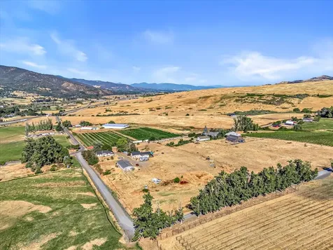 1330 N Mountain Avenue Ashland OR 97520