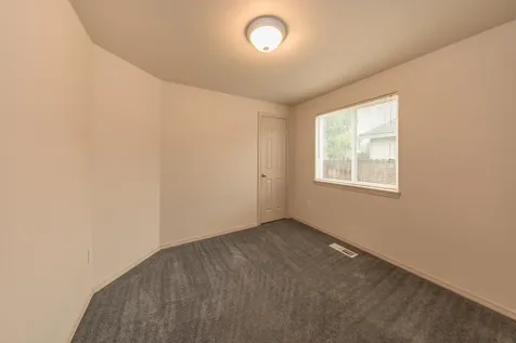 3325 NE Mendenhall Drive Bend OR 97701