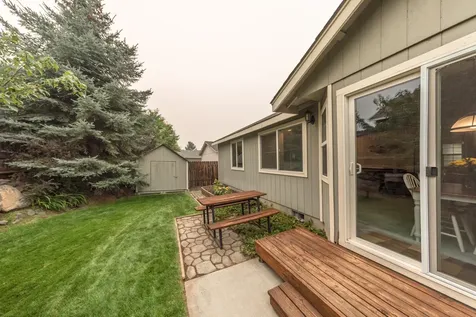 3325 NE Mendenhall Drive Bend OR 97701