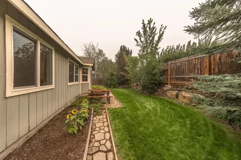 3325 NE Mendenhall Drive Bend OR 97701