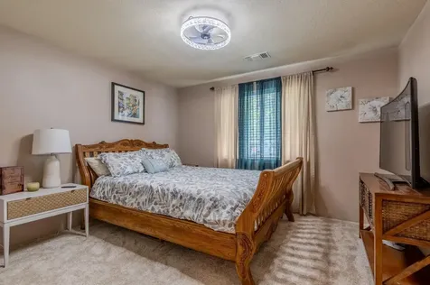966 Newcastle Street Medford OR 97501