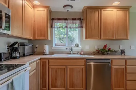 966 Newcastle Street Medford OR 97501
