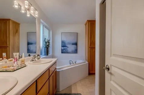 966 Newcastle Street Medford OR 97501