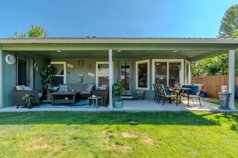 966 Newcastle Street Medford OR 97501