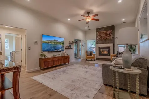 966 Newcastle Street Medford OR 97501