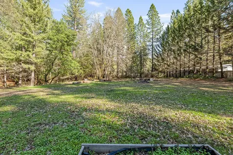 6324 E Evans Creek Road Rogue River OR 97537