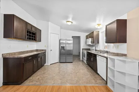 2552 Thorn Oak Drive Medford OR 97501