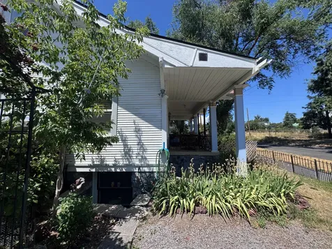 632 N 10th Street Klamath Falls OR 97601