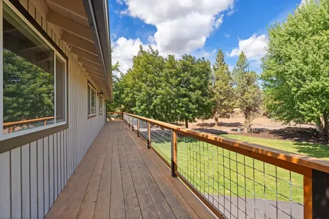 62155 Cody Road Bend OR 97701