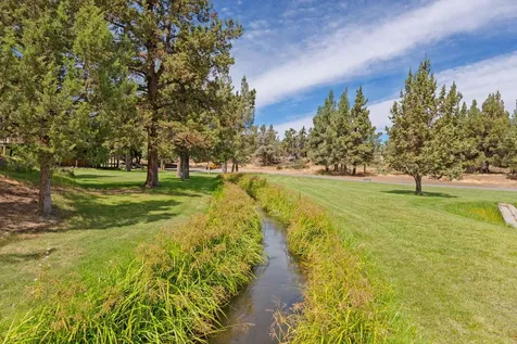 62155 Cody Road Bend OR 97701