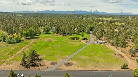 62155 Cody Road Bend OR 97701