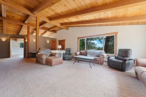 62155 Cody Road Bend OR 97701