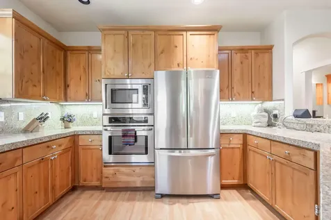 2545 NE Robinson Street Bend OR 97701