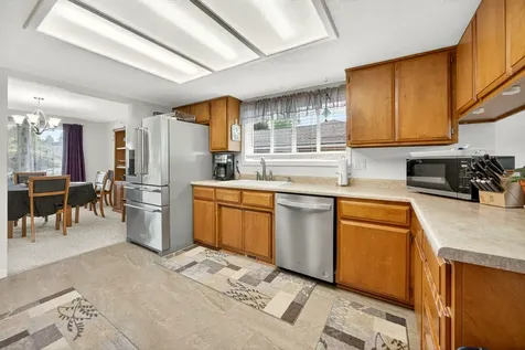 1527 Arlington Drive Medford OR 97501