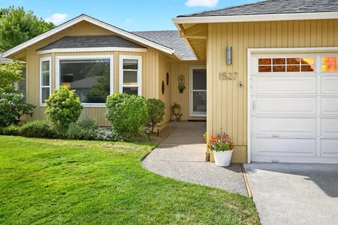 1527 Arlington Drive Medford OR 97501