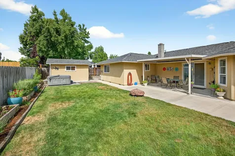 1527 Arlington Drive Medford OR 97501