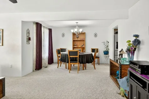 1527 Arlington Drive Medford OR 97501