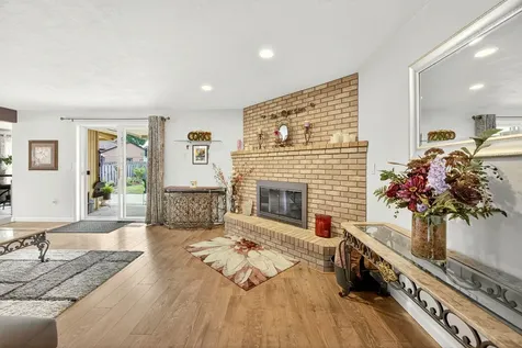 1527 Arlington Drive Medford OR 97501